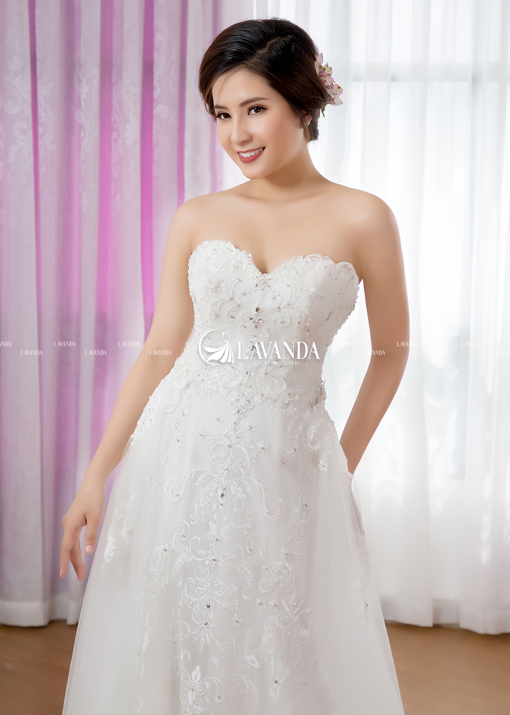 Beaded Lace Applique Tulle A-Line Wedding Dress