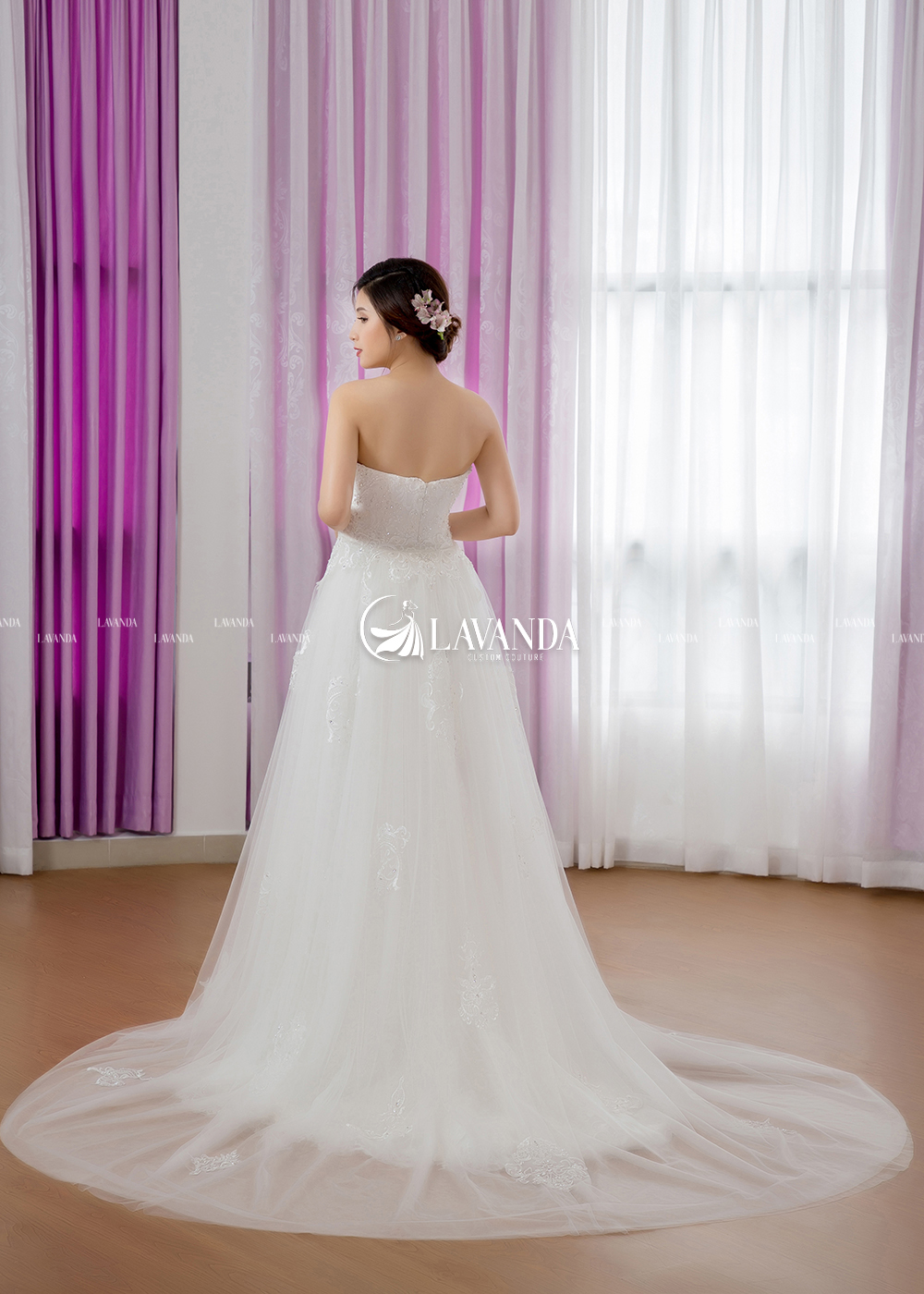 Beaded Lace Applique Tulle A-Line Wedding Dress