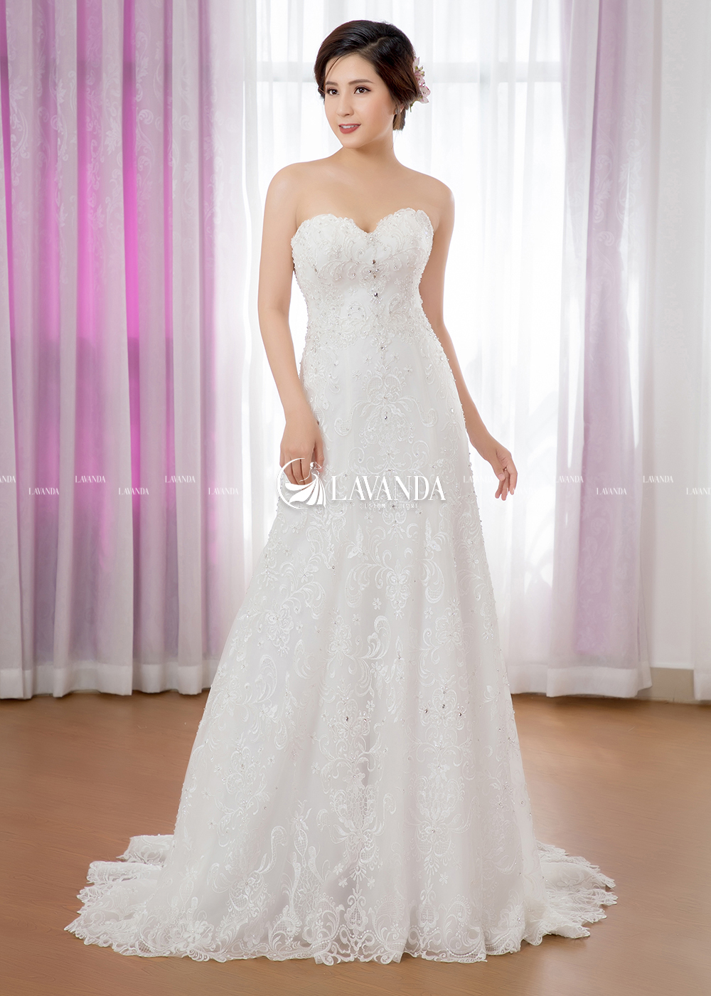 Beaded Lace Applique Tulle A-Line Wedding Dress